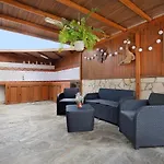 Casitas 28 * كوراليهو